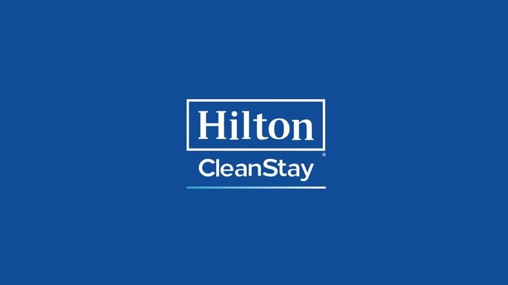 Hampton Inn & Suites State College At Williamsburg Square Exterior foto