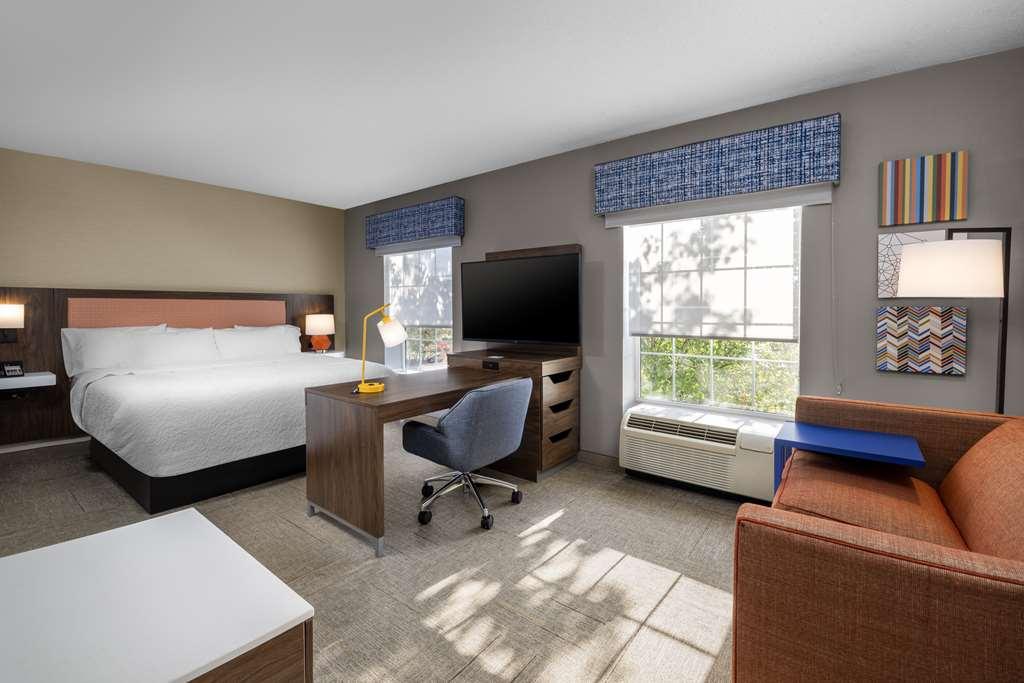 Hampton Inn & Suites State College At Williamsburg Square Habitación foto