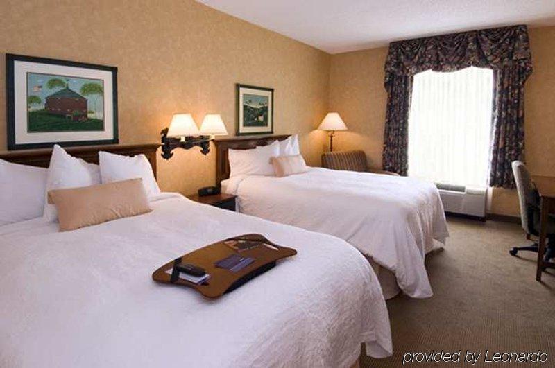 Hampton Inn & Suites State College At Williamsburg Square Habitación foto